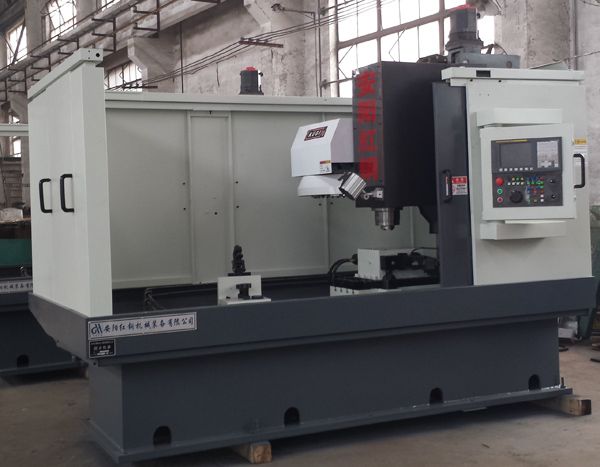 前軸鎖銷孔(kong)專用加工(gong)